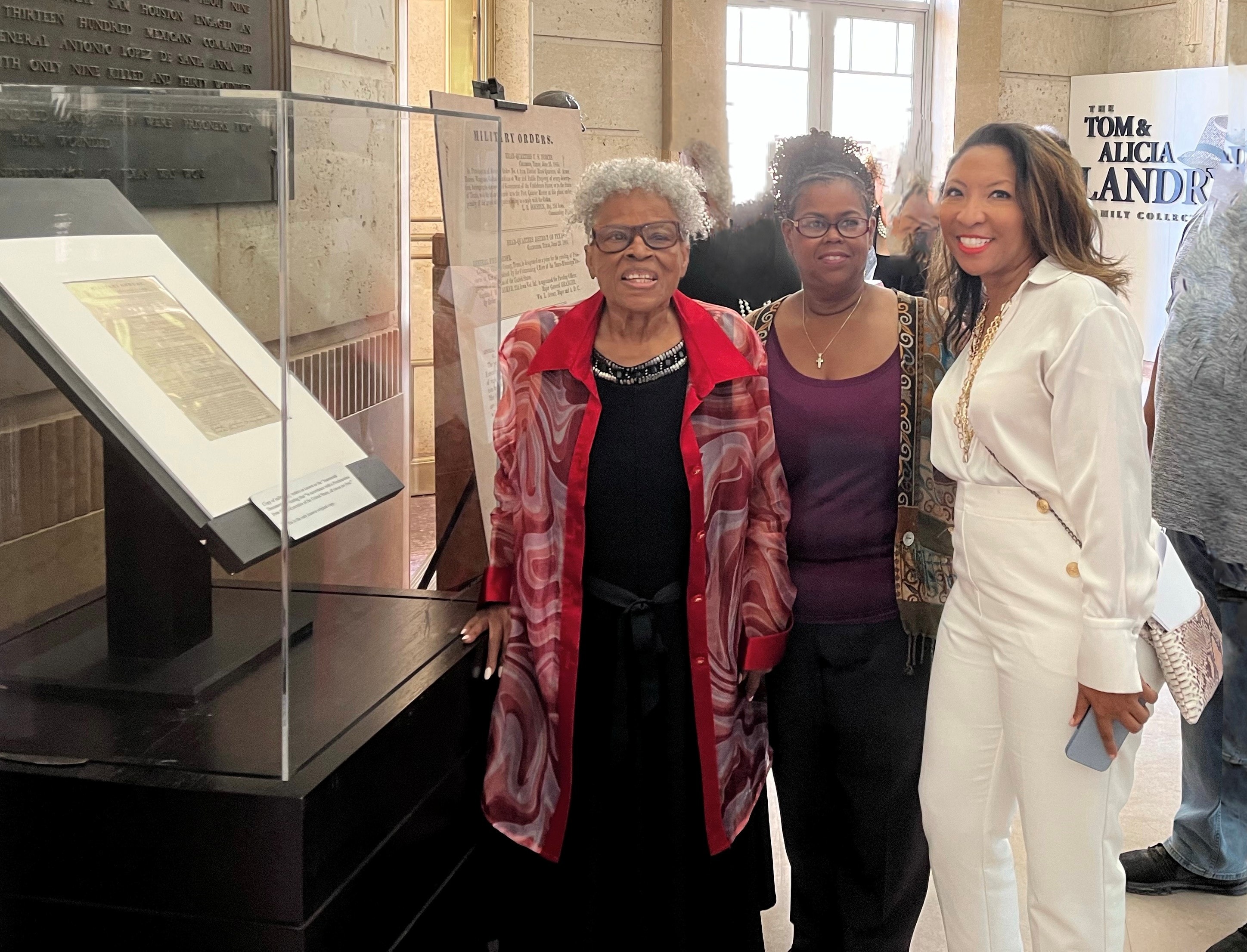 Dr. Opal Lee with her granddaughter Dione Simms